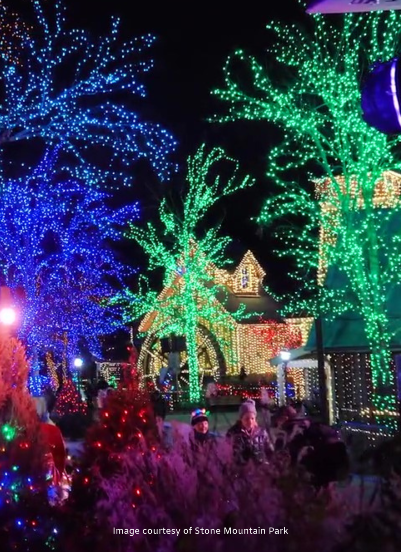 7 Best Christmas Lights Georgia [That Couples Will Love]